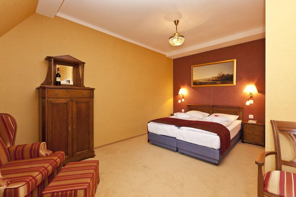 Seehotel Schloss Klink Extérieur photo