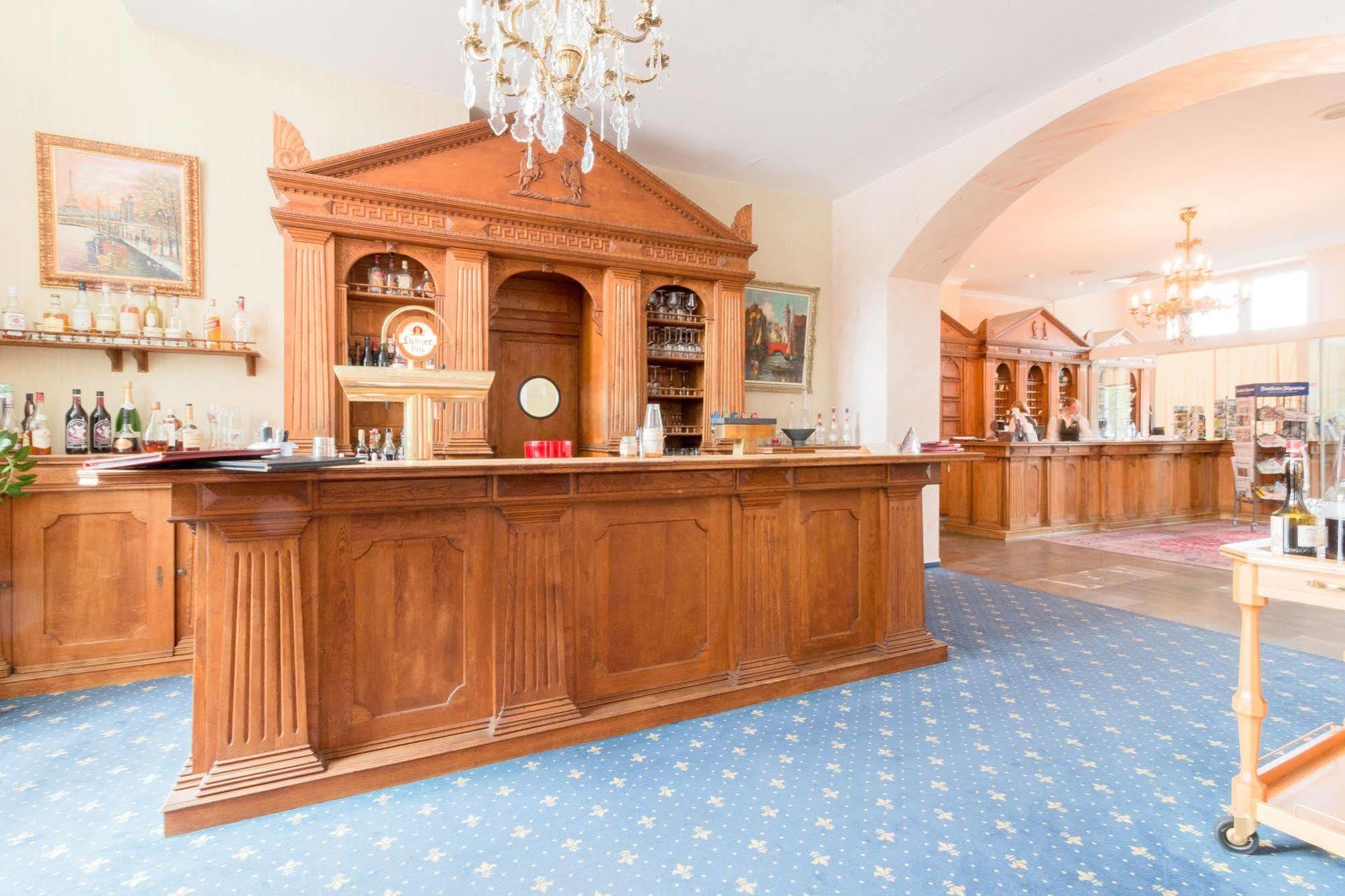 Seehotel Schloss Klink Extérieur photo