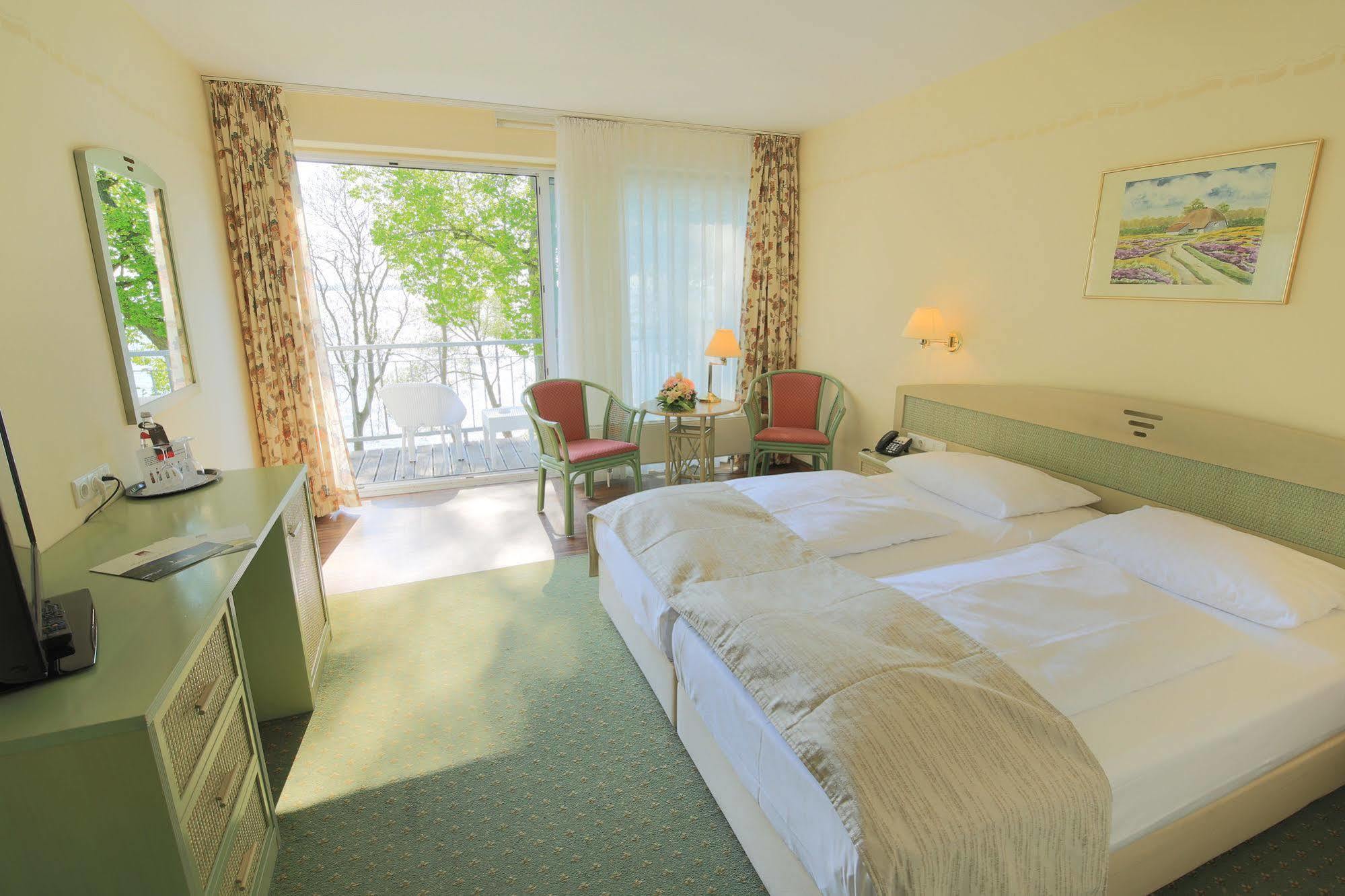 Seehotel Schloss Klink Extérieur photo