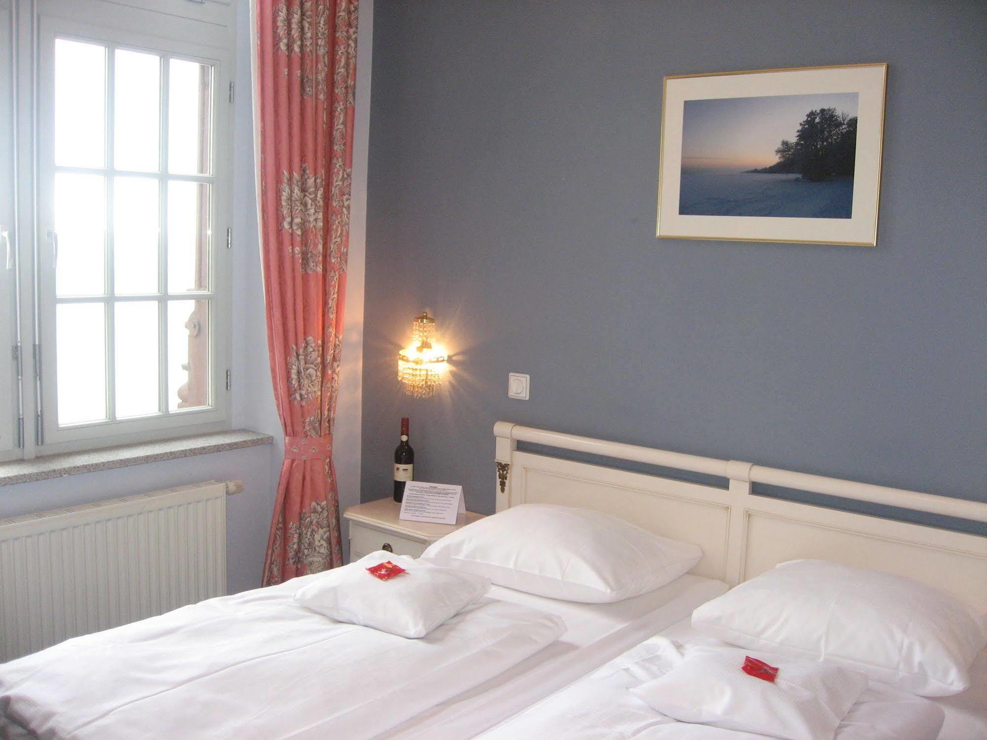 Seehotel Schloss Klink Extérieur photo